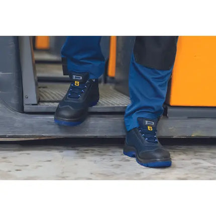 Pantofi de protectie Cerva WADE MF ESD S1P SRC, cu bombeu compozit si lamela